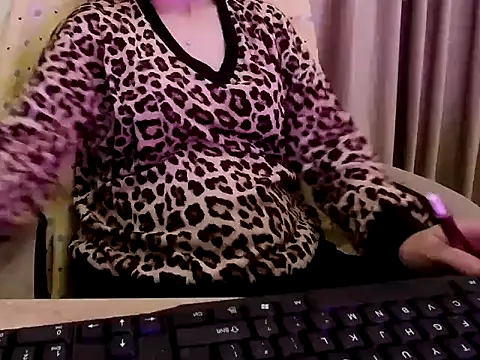Hot Bruny online show from May 28, 7:09 pm