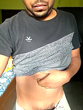 Snapshot of BindaasBong chatting on November 27, 1:39 am BindaasBong online show from November 27, 1:39 am