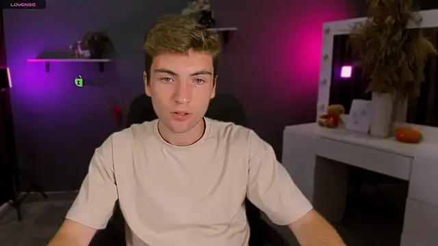 Snapshot of joseph_bear_ chatting on September 10, 12:48 pm joseph bear online show from September 10, 12:48 pm