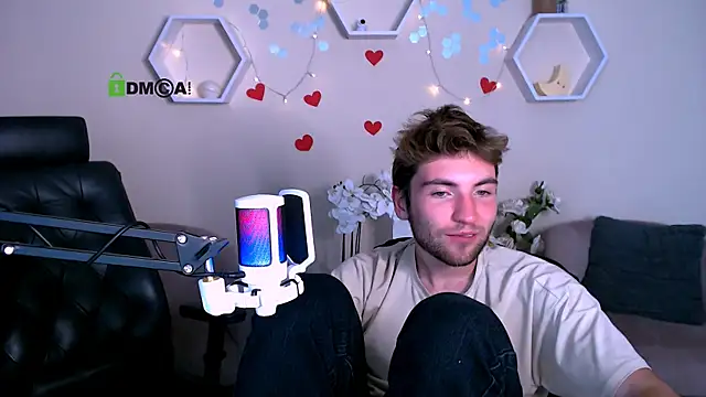 Snapshot of joseph_bear_ chatting on October 3, 3:41 am joseph bear online show from October 3, 3:41 am