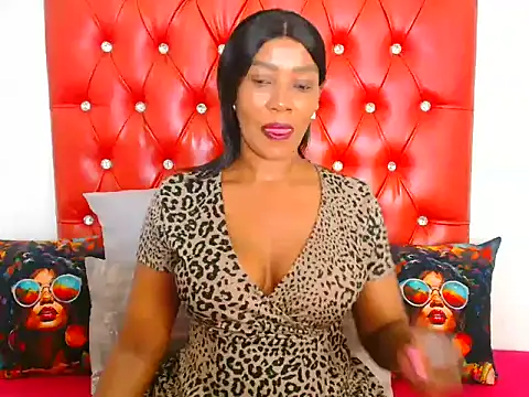 GaggingQueen32 online show from September 12, 5:02 pm