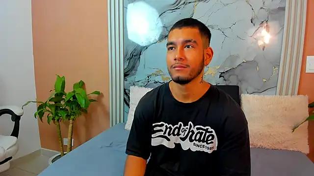  online show from November 8, 11:25 am