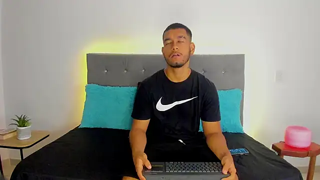  online show from November 5, 11:24 am