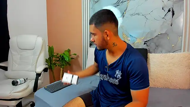  online show from November 7, 12:31 pm