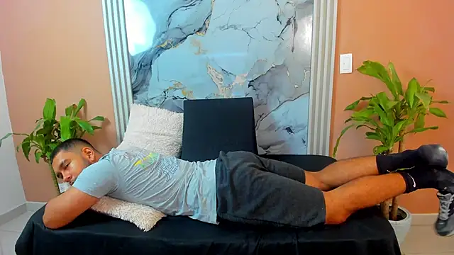  online show from November 13, 11:14 am