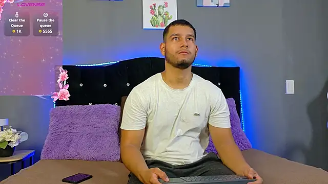  online show from May 24, 2:39 pm