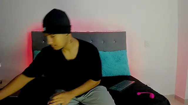  online show from November 19, 11:10 am