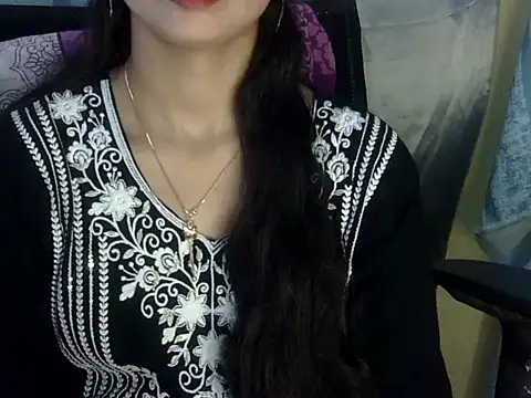 Snapshot of Rahat_S chatting on May 8, 5:44 am Rahat S online show from May 8, 5:44 am