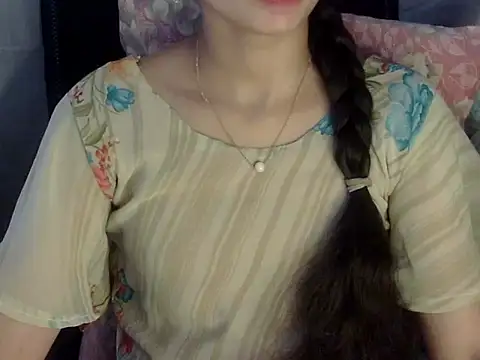 Snapshot of Rahat_S chatting on June 17, 6:35 am Rahat S online show from June 17, 6:35 am