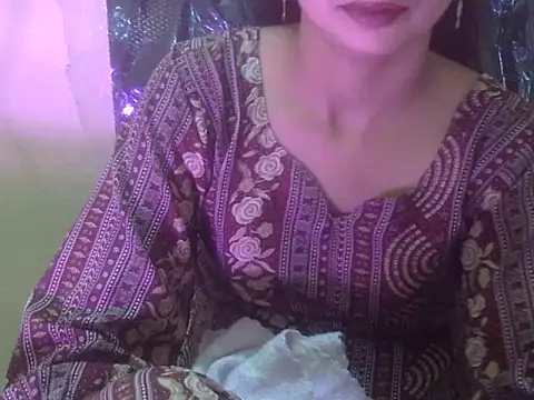 Snapshot of Rahat_S chatting on October 15, 8:33 am Rahat S online show from October 15, 8:33 am