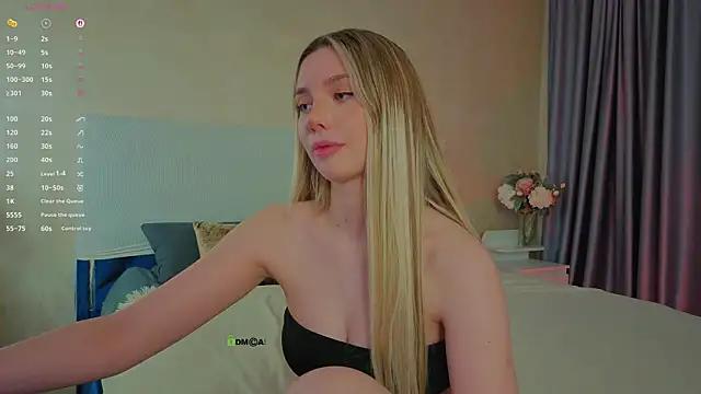 Snapshot of _sophielov chatting on July 11, 9:26 pm sophielov online show from July 11, 9:26 pm