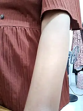 BeautyGirl sara online show from November 9, 6:39 am