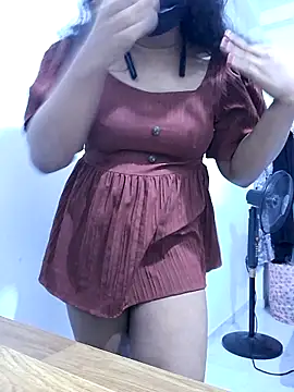Snapshot of BeautyGirl_sara chatting on September 26, 2:35 pm BeautyGirl sara online show from September 26, 2:35 pm
