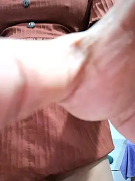 Snapshot of BeautyGirl_sara chatting on January 9, 12:45 pm BeautyGirl sara online show from January 9, 12:45 pm