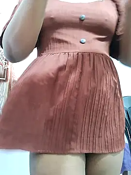 Snapshot of BeautyGirl_sara chatting on January 8, 7:03 am BeautyGirl sara online show from January 8, 7:03 am