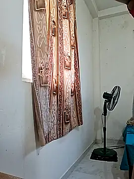 BeautyGirl sara online show from April 18, 2:58 am