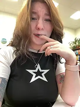 Snapshot of Mimiumuy chatting on October 21, 2:38 pm Mimiumuy online show from October 21, 2:38 pm