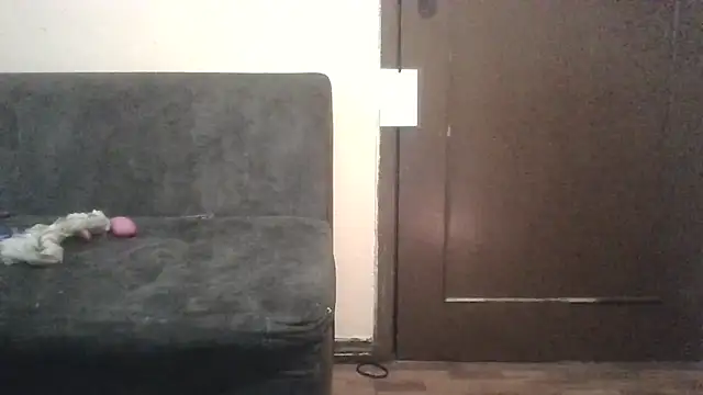 Isisflame online show from April 19, 2:45 am