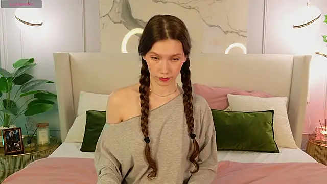 MaryNixon  online show from March 7, 5:14 am