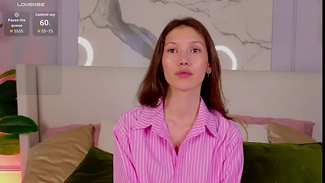 Snapshot of MaryNixon_ chatting on July 11, 5:30 am MaryNixon online show from July 11, 5:30 am
