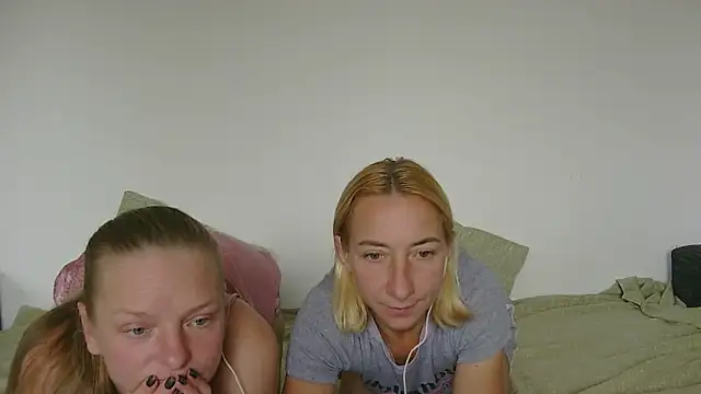 Snapshot of sassycruisecontrol chatting on October 6, 9:43 am sassycruisecontrol online show from October 6, 9:43 am