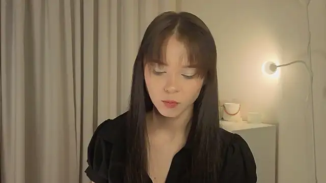 slyshypie online show from November 13, 2:43 pm