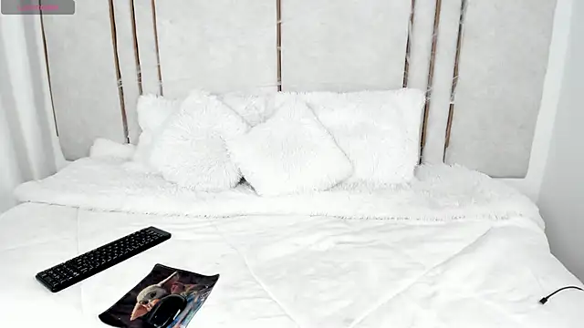 Lilith dry online show from October 14, 2:39 pm