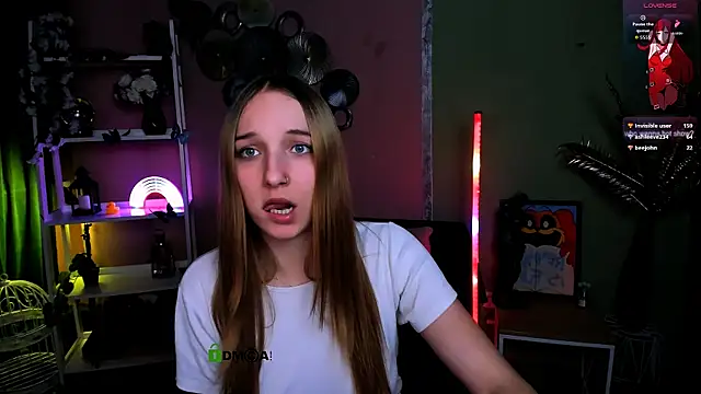 keylas moan online show from December 17, 5:18 pm