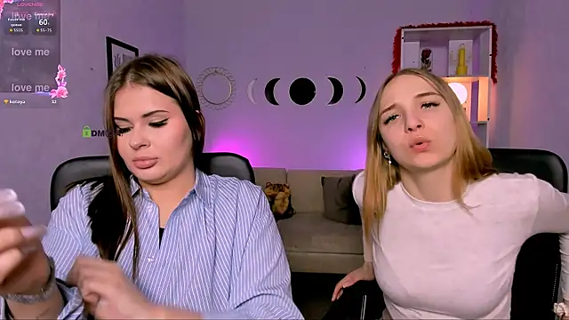 keylas moan online show from April 4, 7:09 pm