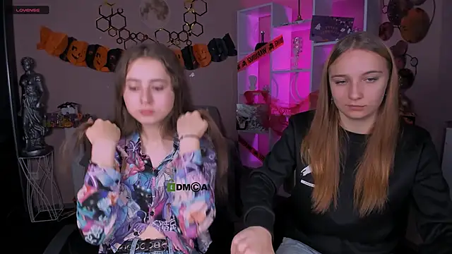 keylas moan online show from October 21, 7:30 am