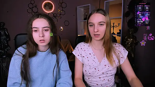 keylas moan online show from December 15, 1:17 pm