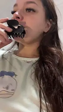 sarahreyess 11 online show from November 28, 2:12 am