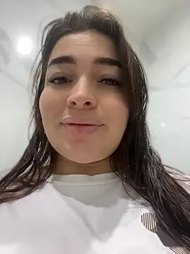 sarahreyess 11 online show from April 8, 10:28 am