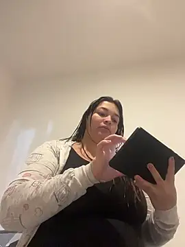 sarahreyess 11 online show from March 25, 10:47 am