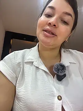 sarahreyess 11 online show from March 30, 10:39 am