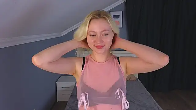 Snapshot of Violet_Willis chatting on September 27, 3:40 pm Violet Willis online show from September 27, 3:40 pm