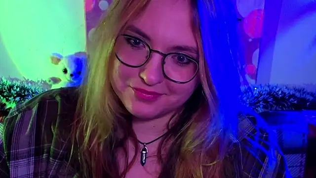 Snapshot of ZayaRush chatting on January 31, 7:45 pm ZayaRush online show from January 31, 7:45 pm