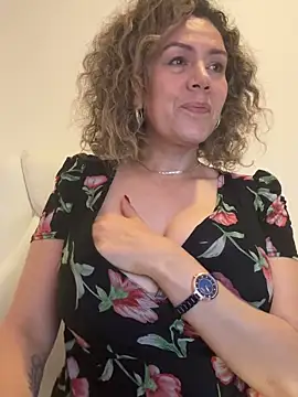 Snapshot of Paty_chic chatting on October 14, 2:39 pm Paty chic online show from October 14, 2:39 pm