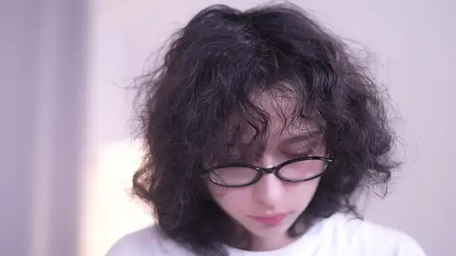 MimiLicks online show from October 27, 8:04 am