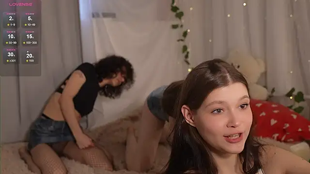 MimiLicks online show from November 28, 9:42 am