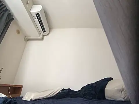 Arista 09 online show from February 7, 11:35 pm