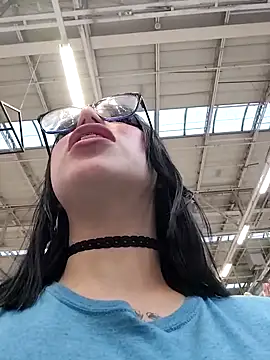 Snapshot of Kitty_Melodi chatting on October 1, 10:13 pm Kitty Melodi online show from October 1, 10:13 pm