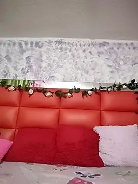 Snapshot of Kitty_Melodi chatting on September 29, 9:05 am Kitty Melodi online show from September 29, 9:05 am