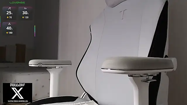 Snapshot of delgadopollon1991 chatting on January 13, 11:19 pm delgadopollon1991 online show from January 13, 11:19 pm