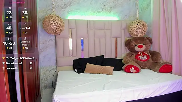 badfairy online show from November 18, 6:17 am