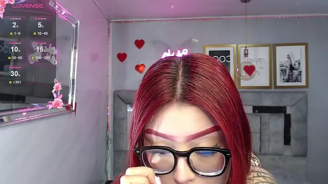 Red Bunny v online show from March 14, 1:28 pm