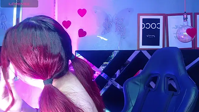 Red Bunny v online show from May 11, 1:12 pm