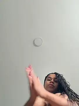 danna ross25 online show from April 2, 6:03 pm