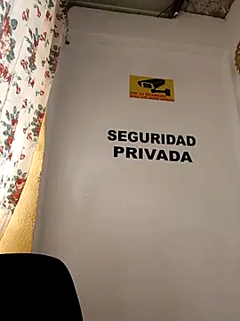 Hannah-colx online show from November 28, 6:19 pm