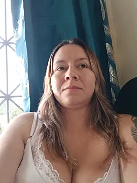 Snapshot of Hannah-colx chatting on July 11, 5:35 pm Hannah-colx online show from July 11, 5:35 pm